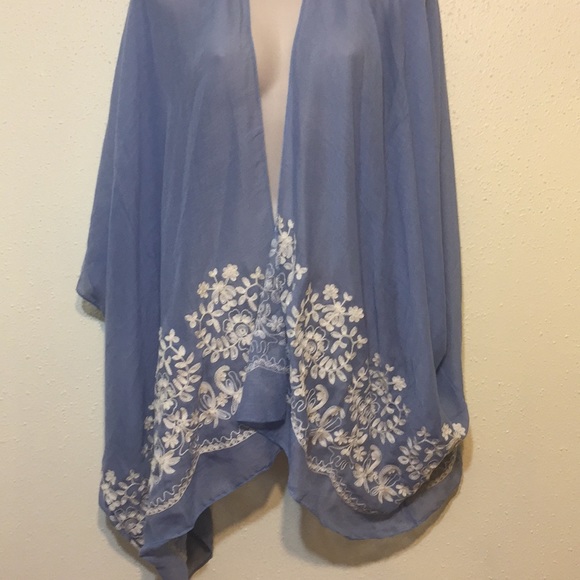 LAST ONE! 5 STARS! Blue Floral Embroidered Kimono - Picture 5 of 6